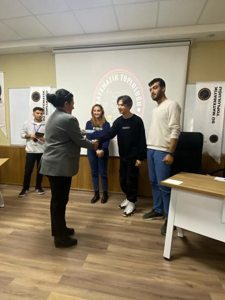 Matematik Topluluğunun düzenlediği 1. Bilgi Yarışması etkinliği 